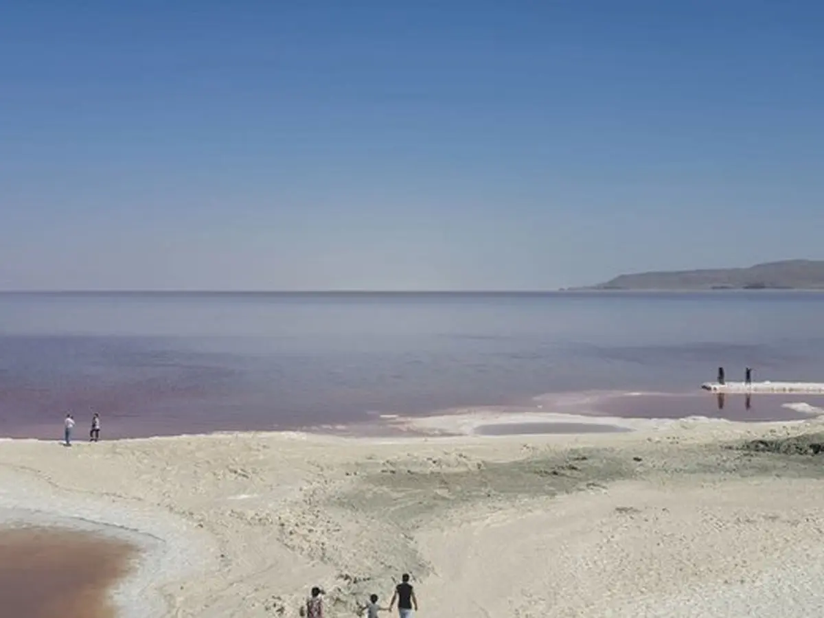 وضعیت فاجعه بار امروز دریاچه ارومیه | امیدی به احیای این دریاچه نیست + تصاویر