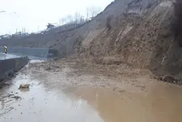 محور هراز بازگشایی شد/ ترافیک سنگین راه‌ها