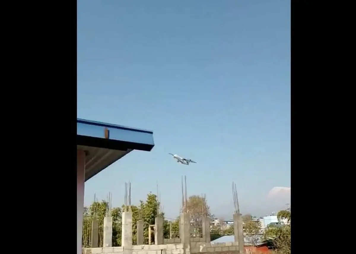 لحظه دردناک سقوط هواپیمای مسافربری نپال که توسط یکی از مسافران کشته شده ثبت شد + ویدئو