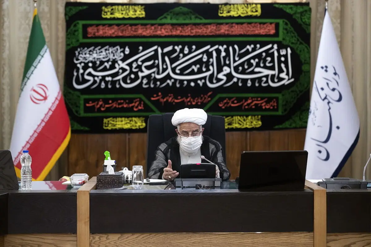 
آیت‌الله جنتی: مسئولان سفر زوار به اربعین را تسهیل کنند
