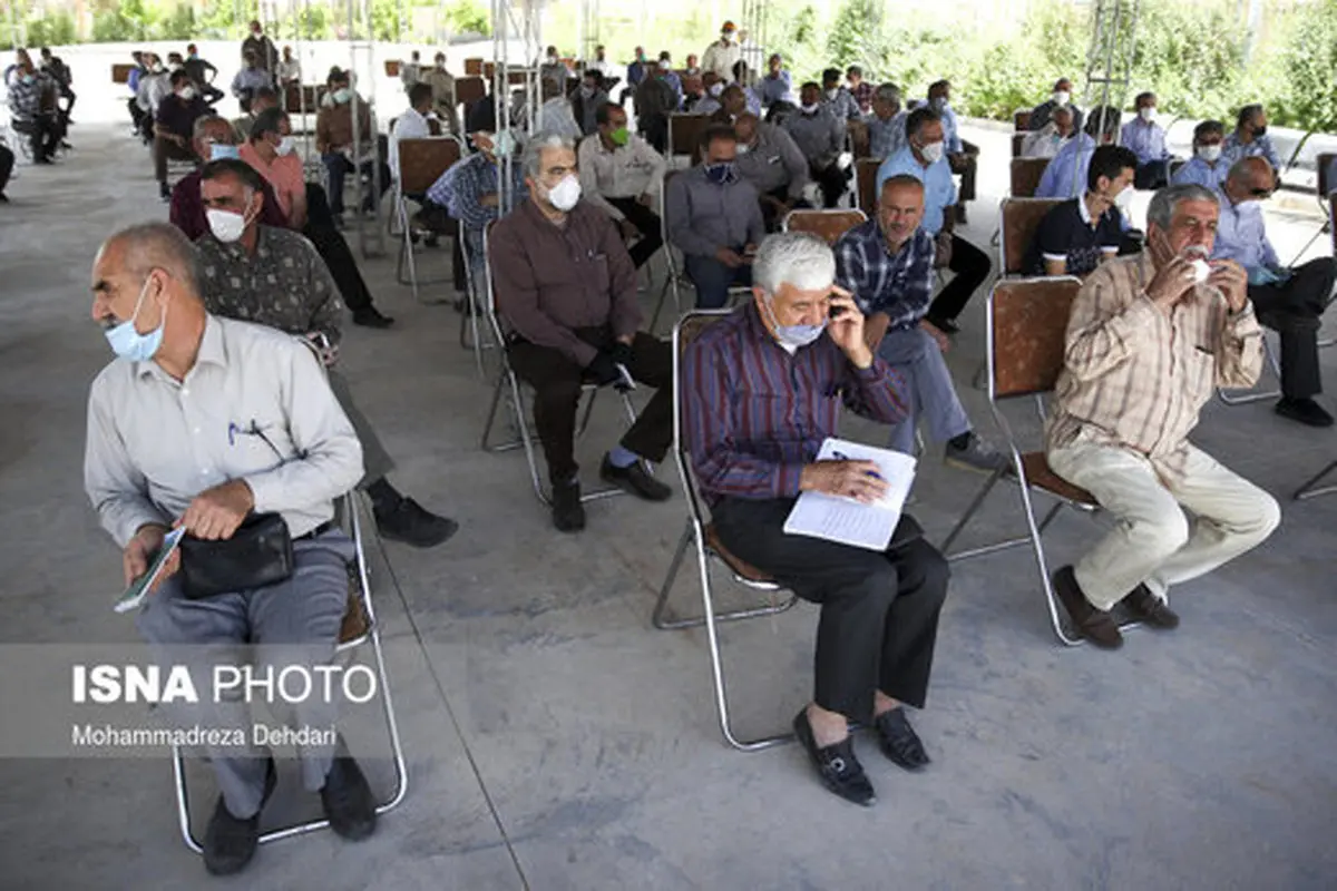 رانندگان تاکسی شیراز تست کرونا دادندتست ٢١ نفر از رانندگان مثبت شده است 