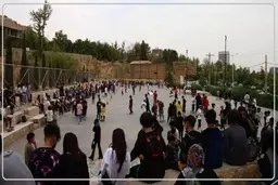 ما بچه های ایرانیم میخوای بخواه، نمی‌خوای نخواه | تجمع نوجوانان شیراز +تصویر