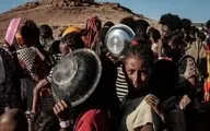 صف توزیع غذا در اردوگاه آوارگان جنگی اتیوپی