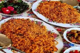 از این به بعد ماکارونی رو با گردو درست کن تا همه عاشقش بشن! | طرز تهیه ماکارونی با گردو، مناسب مهمونی‌های خاص + ویدئو