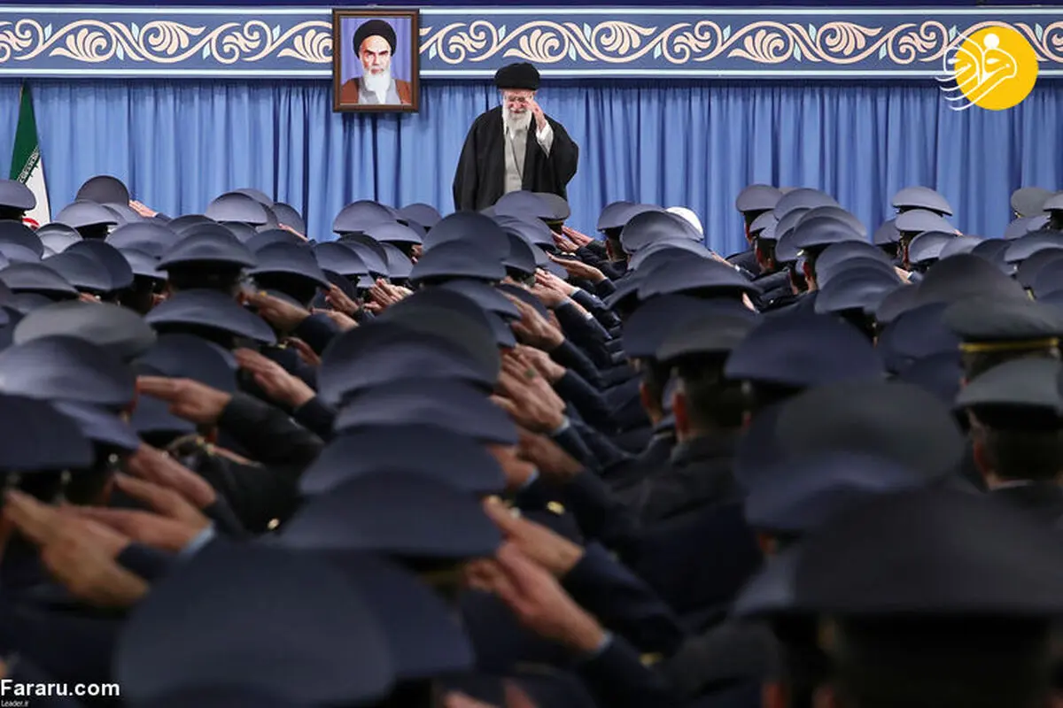 رهبر انقلاب: باید قوی شویم تا جنگ نشود 