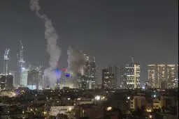 اصابت موشک های ایران در تل آویو هم اکنون | فعال‌شدن پدافند و آژیر قرمز در سرزمین‌های اشغالی +ویدئو