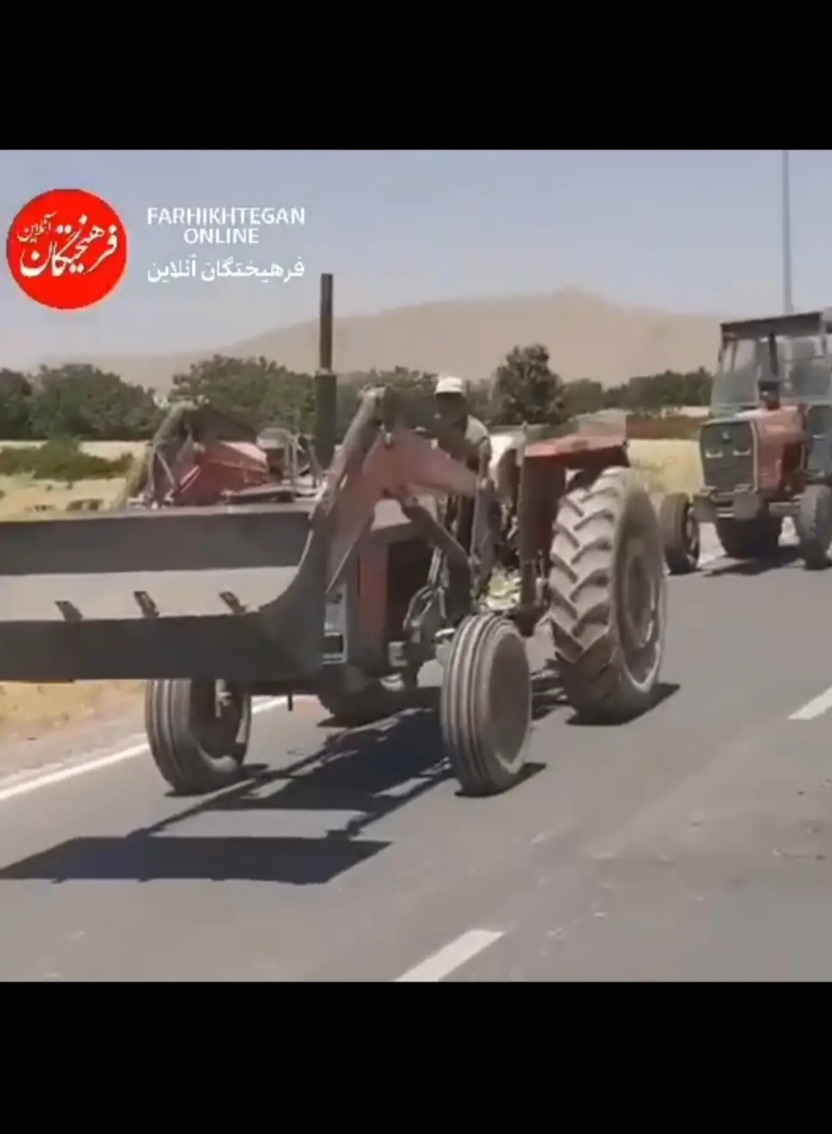 خروج | اعتراض با تراکتور در روستای مرزیجران