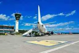 چشم‌اندازی خیره‌کننده از مدیترانه | فرود بر فراز زیبایی +ویدئو