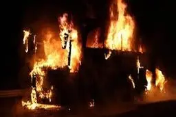 ساختمان شهرداری توسط معترضان فرانسوی به آتش کشیده شد! + ویدئو