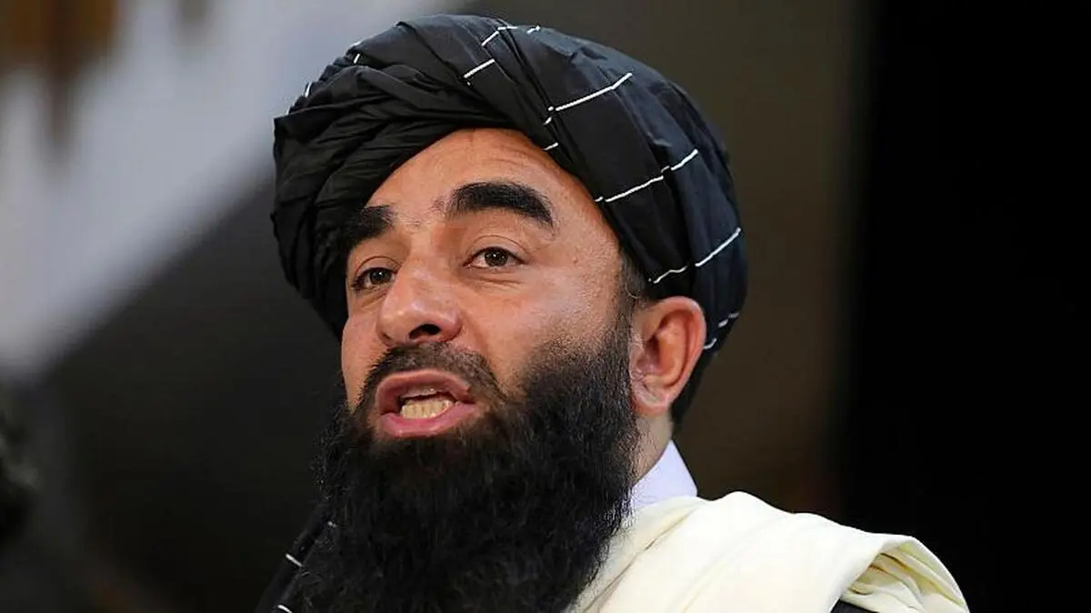 
ذبیح‌الله مجاهد: مدتهاست ساکن کابل هستم، درست بیخ گوش آمریکایی‌ها!
