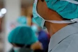 
علت بیکارشدن  پرستاران در بیمارستان‌های خصوصی چیست؟
