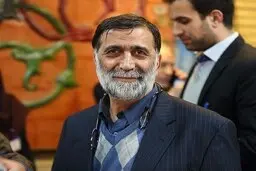 اقدام عجیب مدیرعامل استقلال در مواجه با لوگوی قرمز باشگاه خبرنگاران جوان!+ویدئو