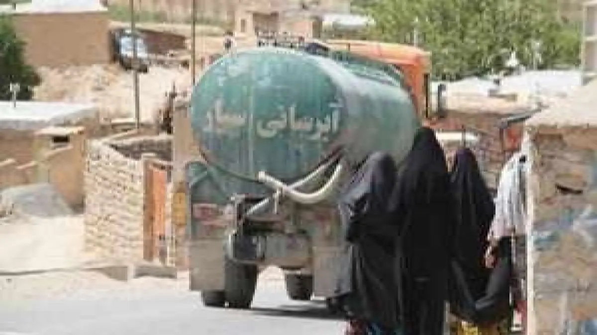 غیزانیه؛ آب‌رسانی با 42 تانکر | 2 ماه بعد از اعتراضات برای دسترسی به آب آشامیدنی