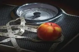  لاغری  | برای لاغری رژیم غذایی مهمتر است یا ورزش