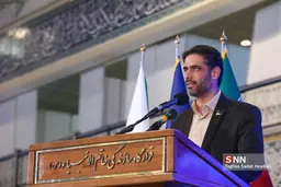 
محمد: قرارگاه خاتم از خروج ۷ میلیارد دلار ارز از کشور جلوگیری کرده است / فعالیت ۵ هزار شرکت خصوصی در کنار قرارگاه
