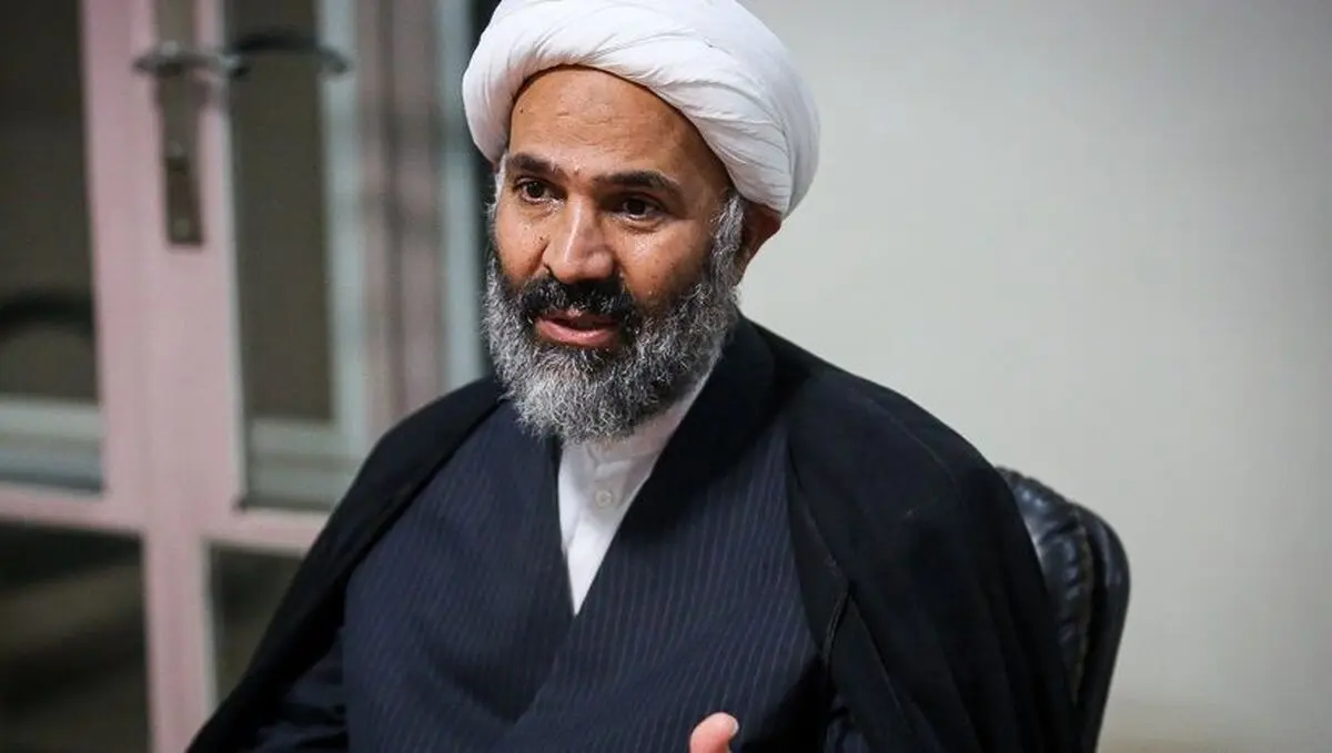 پژمان‌فر: روحانی با ایده برداشته شدن گام به گام تحریم‌ها، می‌خواهد دوگانگی انتخاباتی درست کند