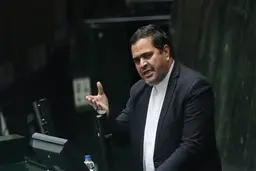 واکنش عنابستانی به سخنان قالیباف درباره سرباز راهور: حرف‌های قالیباف خنده‌دار است