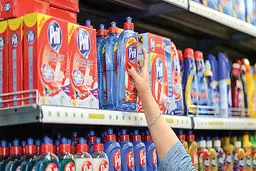 مصرف شامپو تخم‌مرغی ۳ برابر شد | اثر تورم بر بازگشت ذائقه‌های قدیمی به بازار مواد شوینده