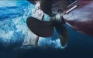 پرت شدن یک زن به داخل دریاچه کارون و تلاش مردم برای نجات او از پره‌های موتور کشتی+ویدئو 