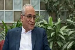 واکنش کیهان به اظهارات حسین مرعشی در باره تعارض اختیارات رهبری و رئیس جمهوری