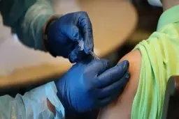 واکسن کرونای موسسه رازی وارد فاز انسانی شد | پروتکلی خاص برای آزمایش انسانی لحاظ می‌شود