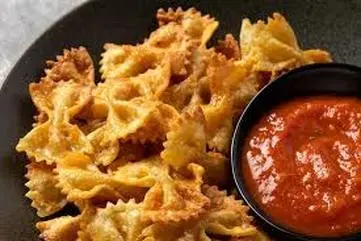 یک خوراکی سالم فقط با ماکارونی | طرز تهیه چیپس ماکارونی +ویدئو