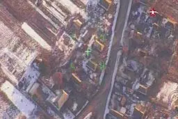 هدف قرار دادن دو خودروی زرهی اوکراینی توسط گلوله‌های کراسنوپل+ویدئو