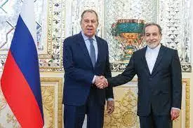 تأکید تهران و مسکو بر حمایت از آتش‌بس افغانستان–پاکستان | رایزنی تلفنی عراقچی و لاوروف 