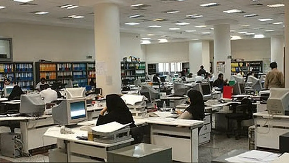 نحوه دورکاری ۵۰ درصد کارکنان ابلاغ شد / از5 تا  30  آبان لازم الاجراست

