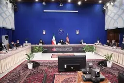 رئیسی: برای مهار کرونا همه نهادهای نظام پای کار بیایند 