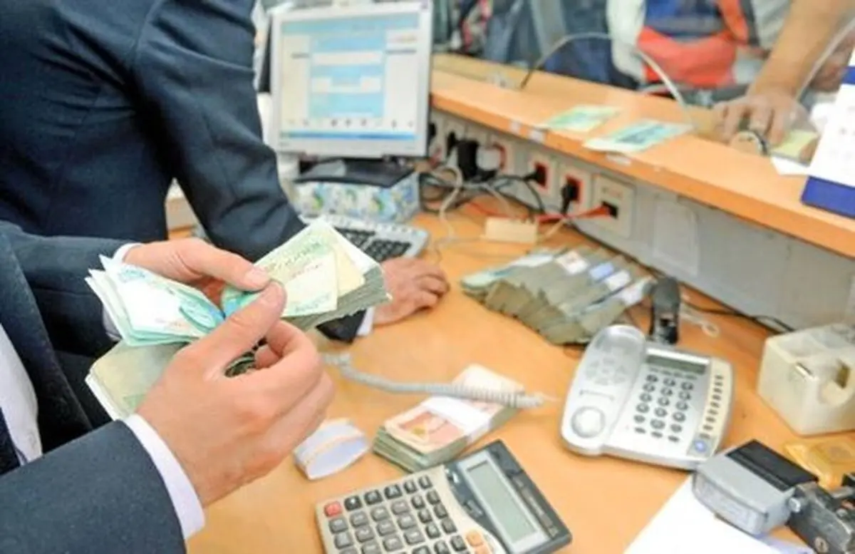  بانکها میان بازنشستگان فرق گذاشته‌اند