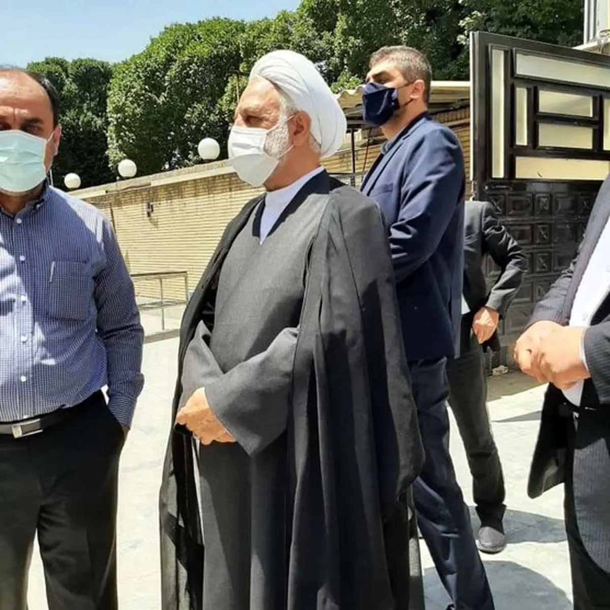 بازدید رییس دستگاه قضا از بیمارستان امام خمینی (ره) کرج
