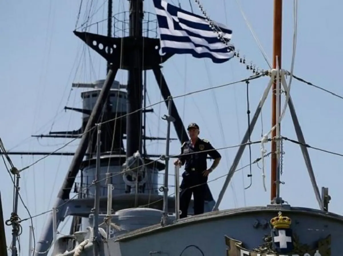 یونان یک نفتکش روسی را توقیف کرد |  ادعای آمریکا: کشتی پگاس حامل نفت ایران بود