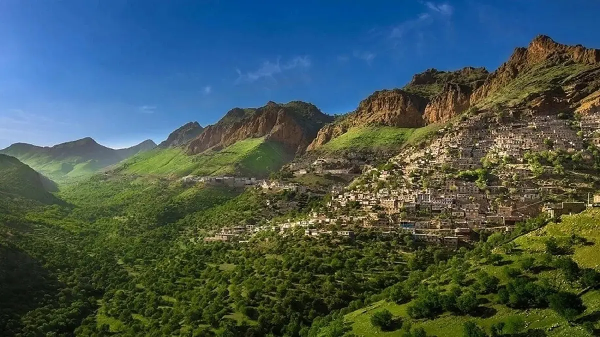 قشنگ‌ترین روستای پلکانی ایران را ببینید | روستای هورامان در کجای ایران واقع شده است؟ +ویدئو