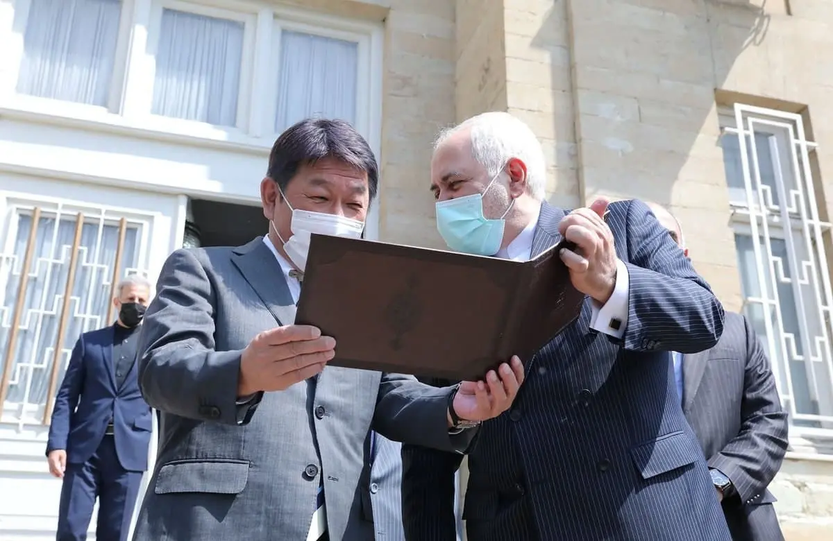 ظریف درباره دیدار با وزیر خارجه ژاپن: احتمالا آخرین دیدار من با یک همتا در کسوت وزیر خارجه ایران بود