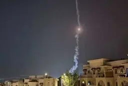 منبع یمنی: تجاوزات آمریکا و انگلیس بی پاسخ نمی‌ماند