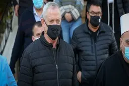 پاسخ دوپهلوی وزیر جنگ اسرائیل درباره انفجار کشتی ایرانی: نمی‌گویم ما چه کاری کرده یا نکرده‌ایم؛ ما ملزم هستیم اقدام پیشگیرانه انجام دهیم