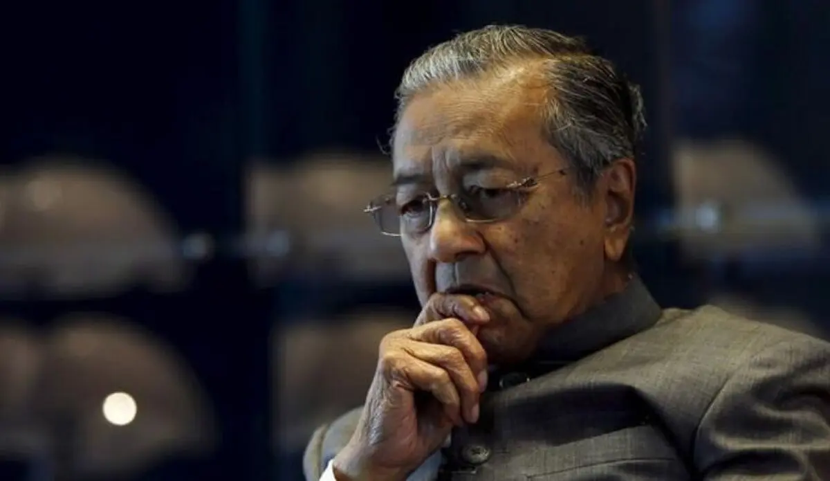 اخراج ماهاتیر محمد از حزب خود