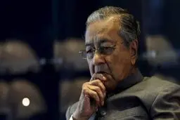 اخراج ماهاتیر محمد از حزب خود