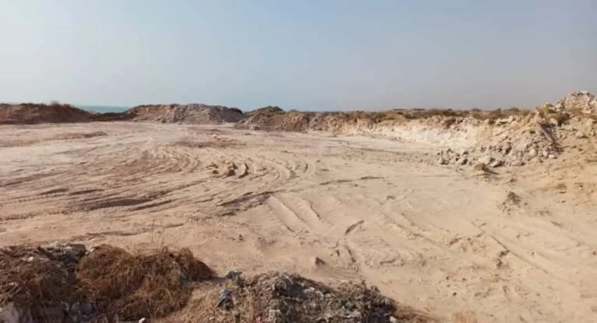 اعتراض دوستداران محیط زیست گناوه به تخریب ساحل