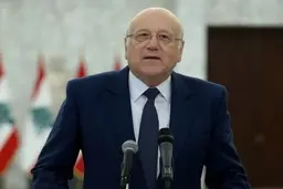 ادعای نخست وزیر لبنان: واردات سوخت از ایران توسط حزب‌الله نقض حاکمیت لبنان است