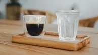 چرا آب کنار قهوه سرو می‌شود؟ | دلیل آب کنار قهوه