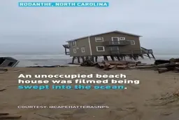 لحظه سقوط یک‌خانه در لب سواحل امریکا | مقامات محلی می گویند این دومین خانه غرق شده در ماه اخیر است + ویدئو
