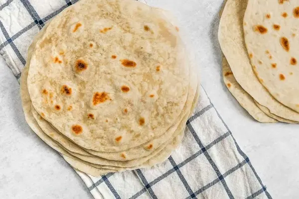 با این روش خودت نون خونگی درست کن | طرز تهیه نان تاکو +ویدئو
