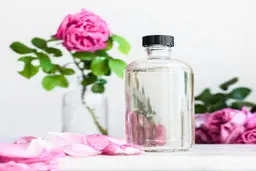 خواص باورنکردنی گلاب برای واژن | تاثیر گلاب در رفع عفونت زنان