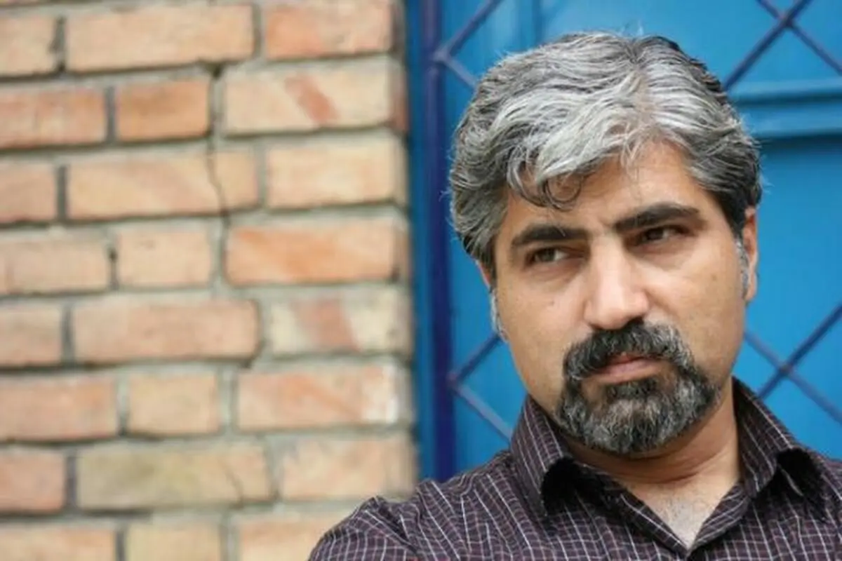 اگر کسی فکر می‌کند رمان برای سرگرمی است اشتباه می‌کند
