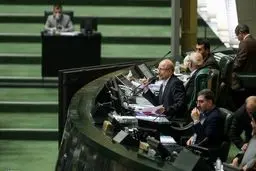 بیانیه ۲۴۰ نماینده مجلس خطاب به رئیس‌جمهور 