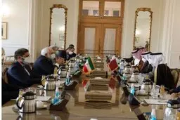 
وزرای خارجه قطروایران با هم دیدارکردند
