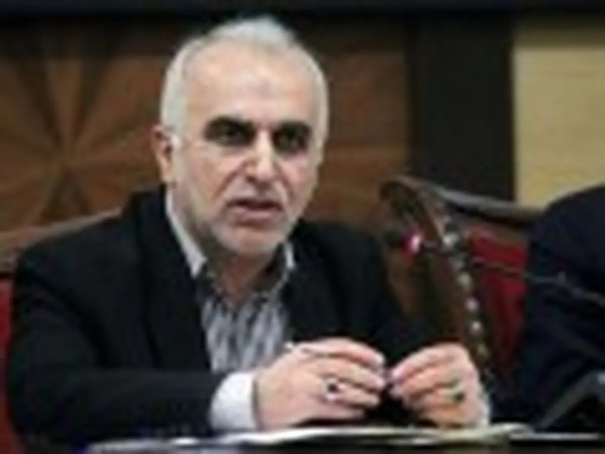 دژپسند تکلیف مالیات بر سود سپرده را روشن کرد 