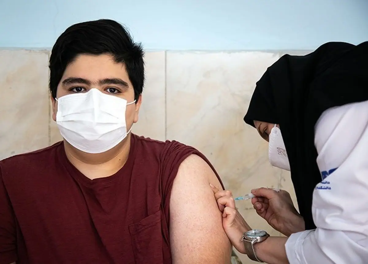 زالی: ۶۵ درصد دانش‌آموزان ۱۲ تا ۱۸ ساله تهرانی دوز اول واکسن کرونا را دریافت کرده‌اند | رعایت شیوه‌نامه‌های بهداشتی به ۴۸ درصد رسیده